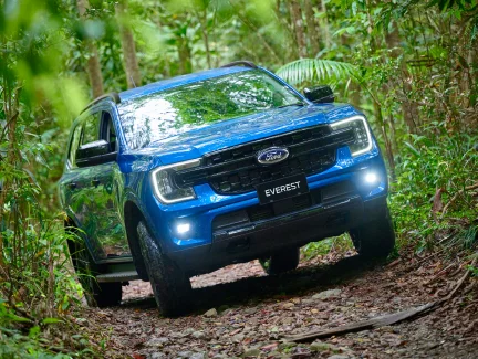 Ford Everest 2025 สเปค ราคา และฟีเจอร์ที่โดดเด่น