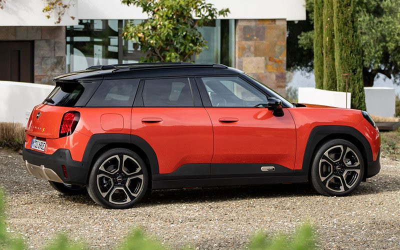 MINI Aceman SE รถ SUV ไฟฟ้ารุ่นเล็ก ราคา 1,999,000 บาท